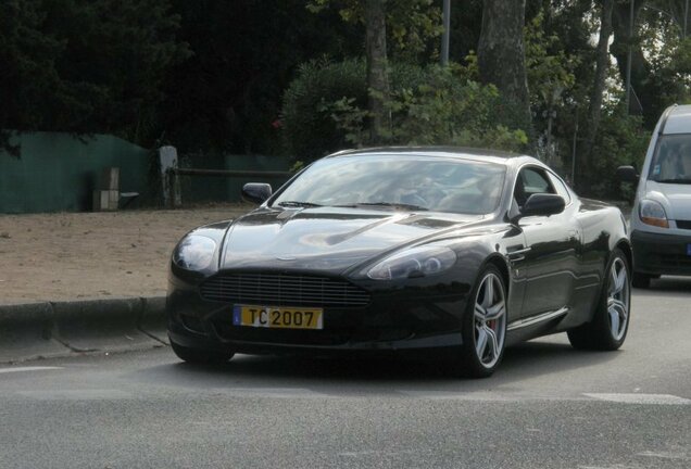 Aston Martin DB9