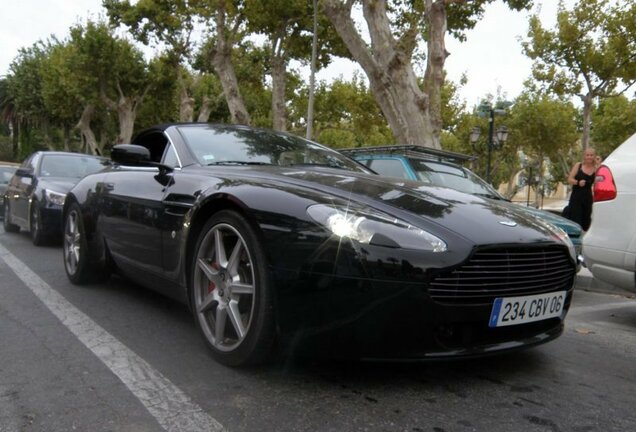 Aston Martin V8 Vantage Roadster