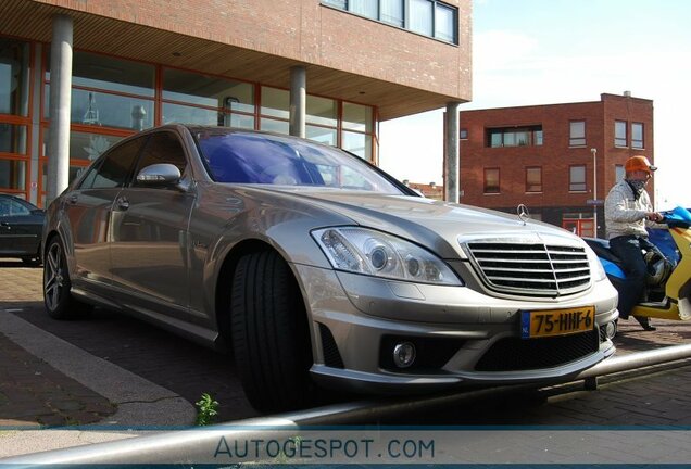 Mercedes-Benz S 63 AMG W221