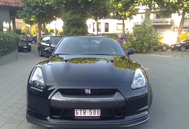 Nissan GT-R