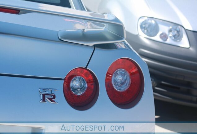 Nissan GT-R