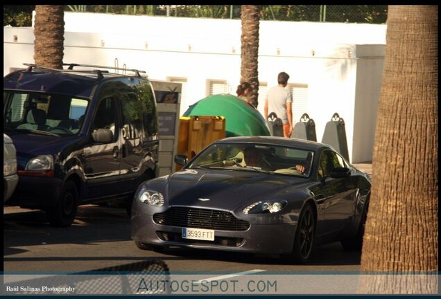 Aston Martin V8 Vantage