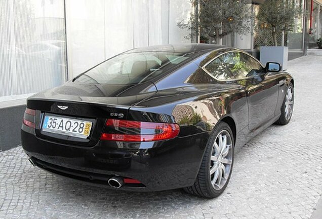 Aston Martin DB9