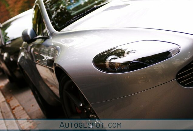 Aston Martin V8 Vantage