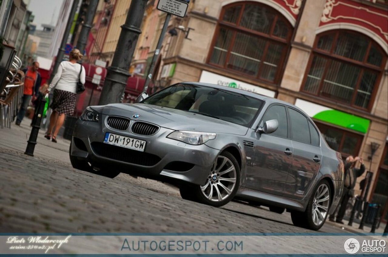 BMW M5 E60 2005