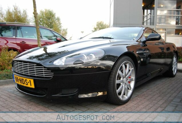 Aston Martin DB9