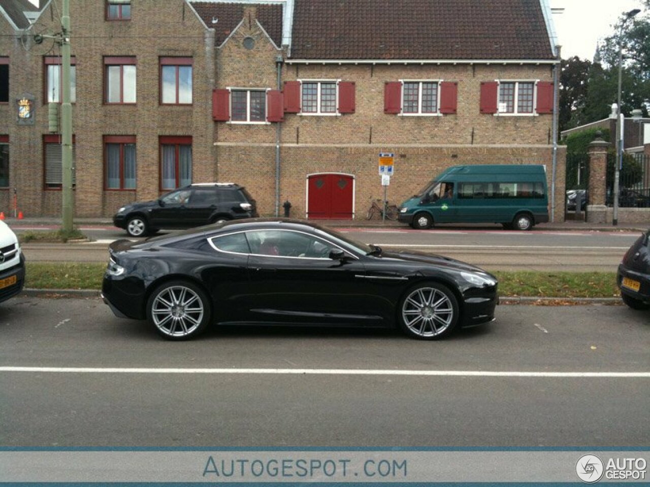 Aston Martin DBS