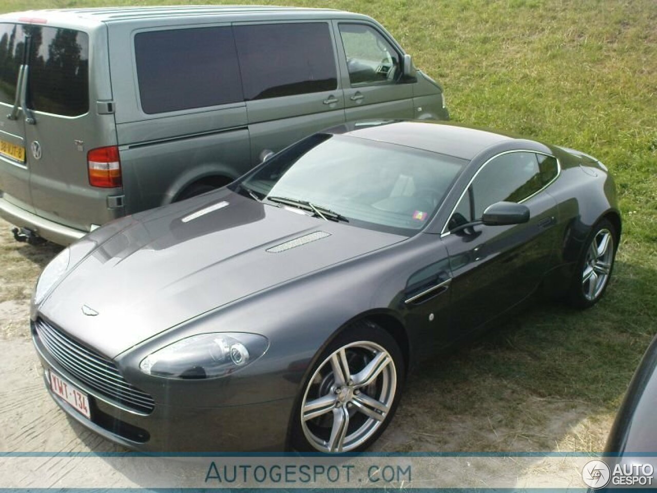 Aston Martin V8 Vantage