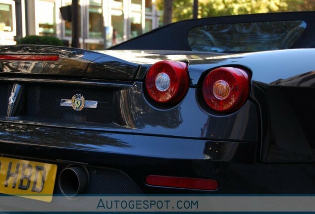 Ferrari Scuderia Spider 16M