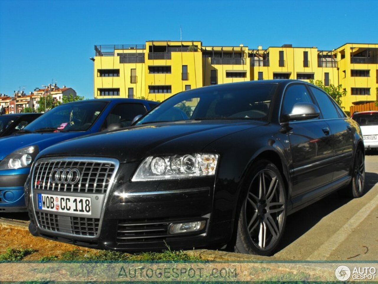 Audi S8 D3