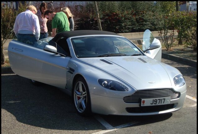 Aston Martin V8 Vantage Roadster