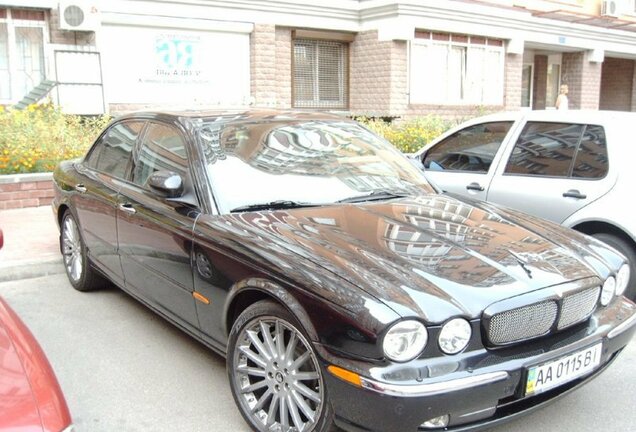 Jaguar XJR