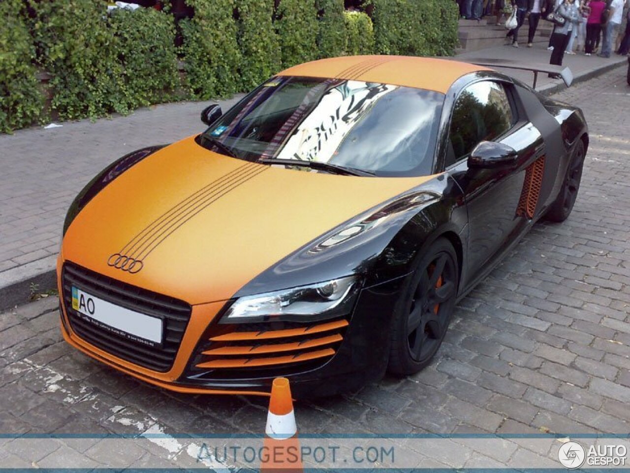 Audi R8