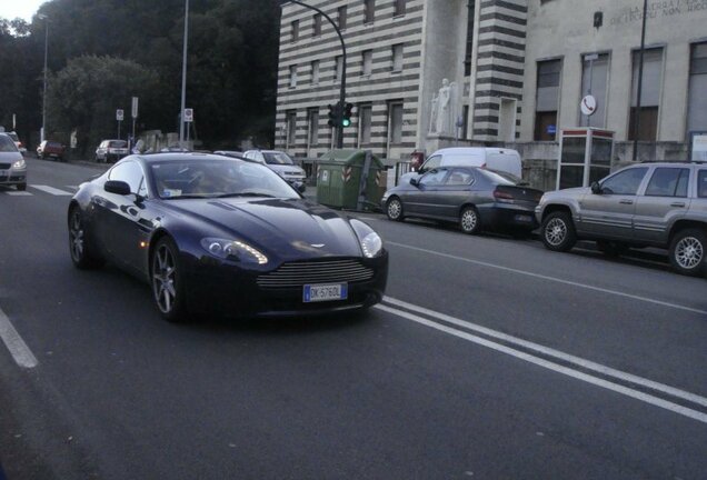 Aston Martin V8 Vantage