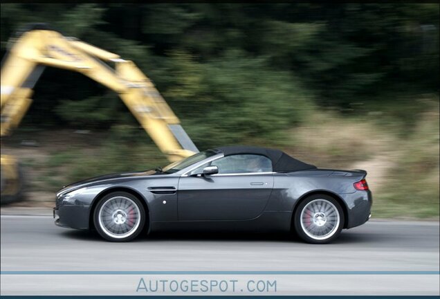 Aston Martin V8 Vantage Roadster