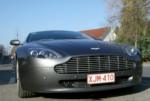 Aston Martin V8 Vantage