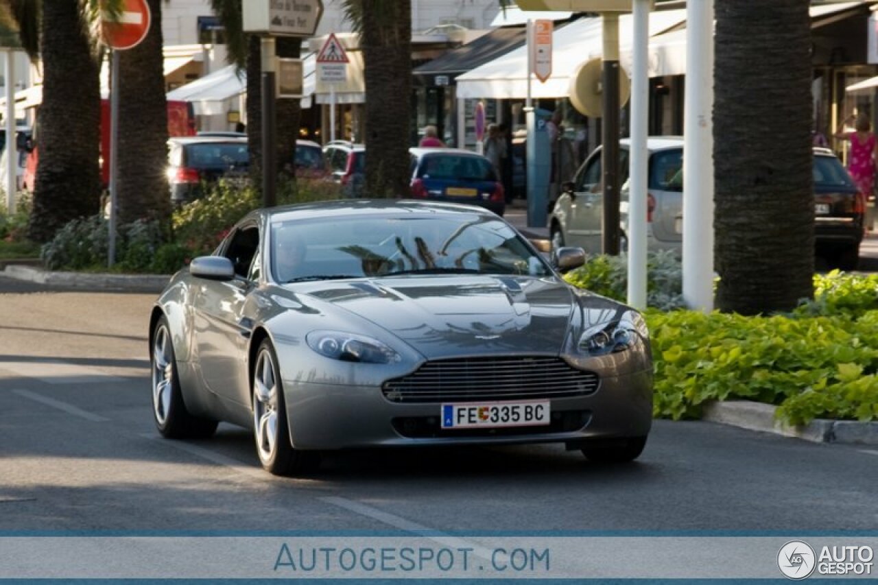 Aston Martin V8 Vantage