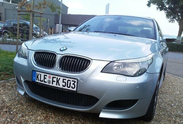 BMW M5 E60 2005