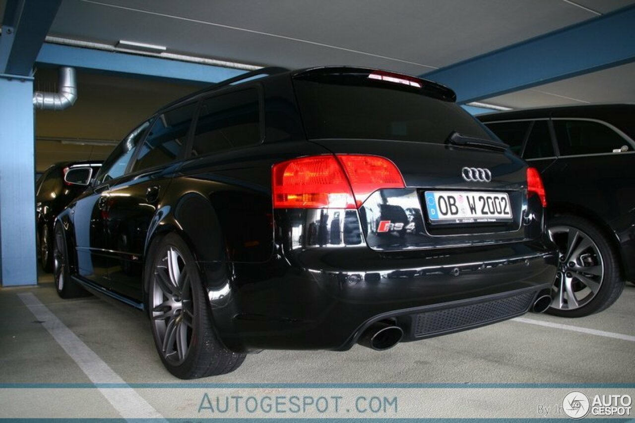 Audi RS4 Avant B7