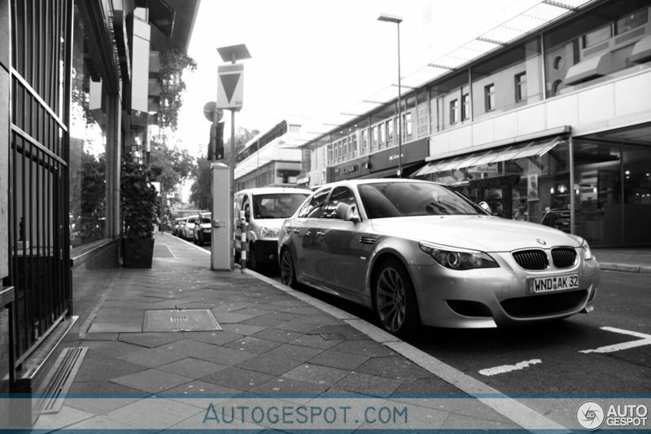 BMW M5 E60 2005