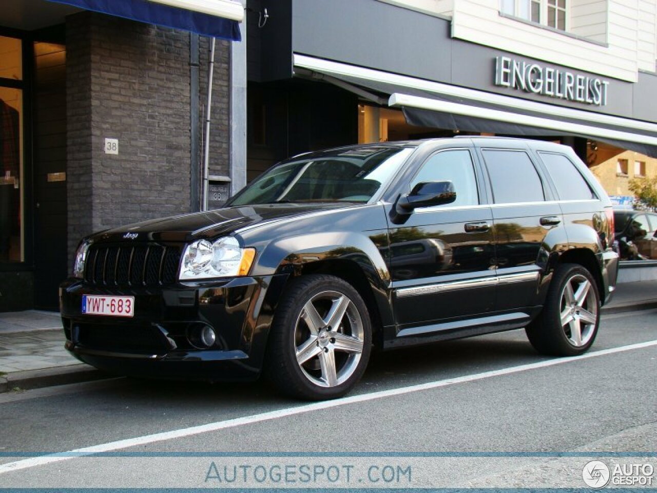 Jeep Grand Cherokee SRT-8 2005