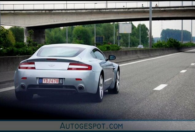 Aston Martin V8 Vantage