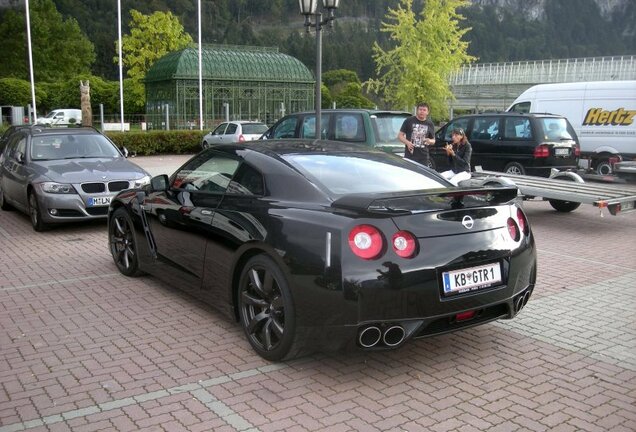 Nissan GT-R