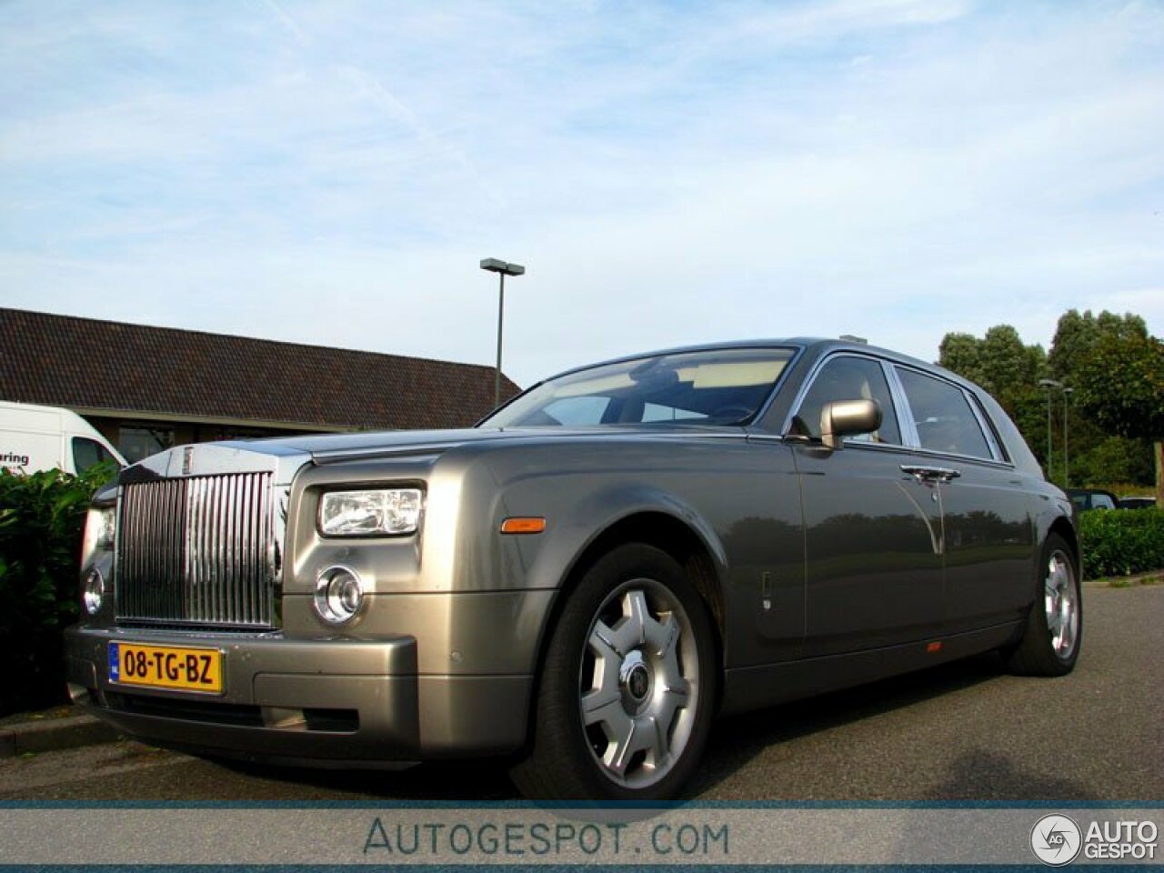 Rolls-Royce Phantom EWB