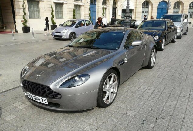 Aston Martin V8 Vantage