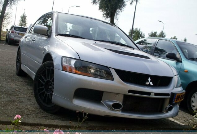 Mitsubishi Lancer Evolution IX