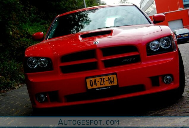 Dodge Charger SRT-8