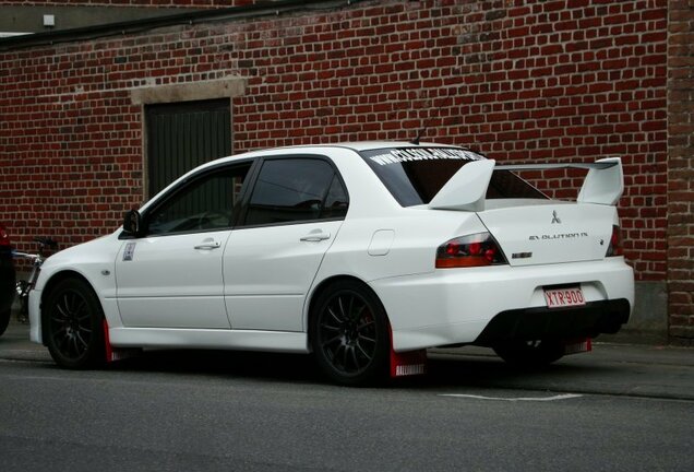 Mitsubishi Lancer Evolution IX