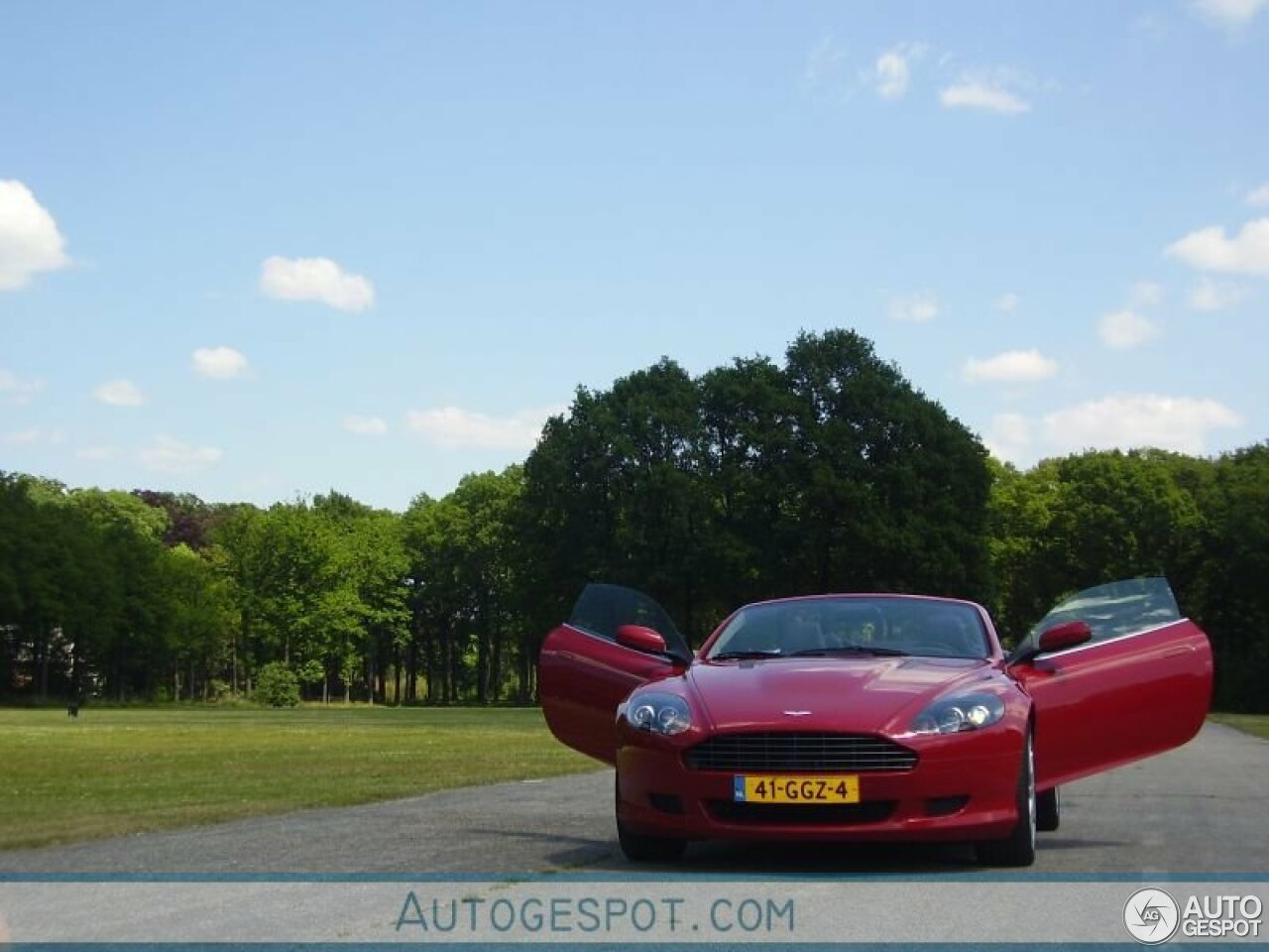 Aston Martin DB9 Volante