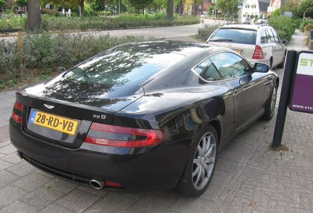 Aston Martin DB9