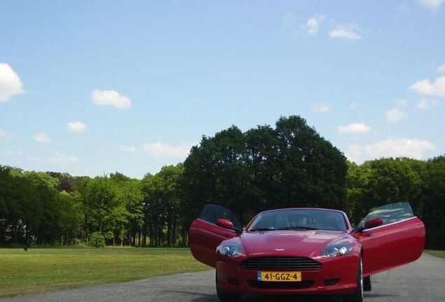 Aston Martin DB9 Volante