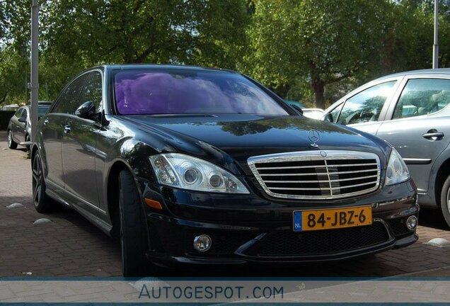 Mercedes-Benz S 63 AMG W221