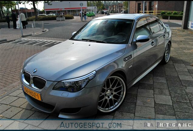 BMW M5 E60 2005