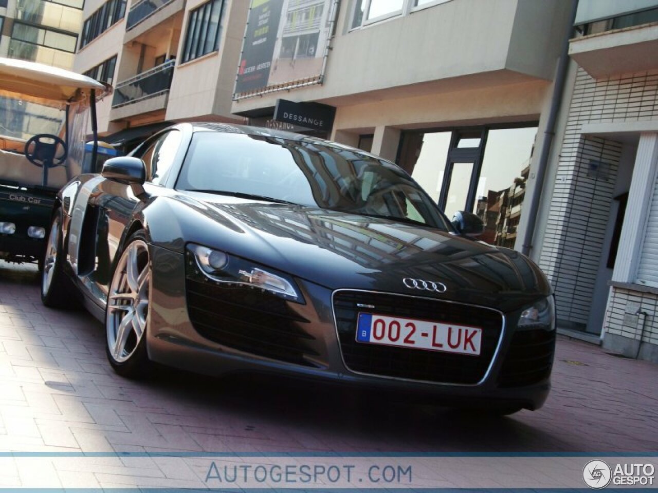 Audi R8