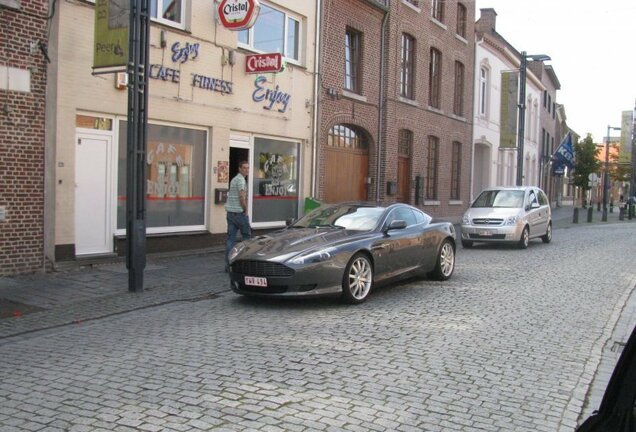 Aston Martin DB9