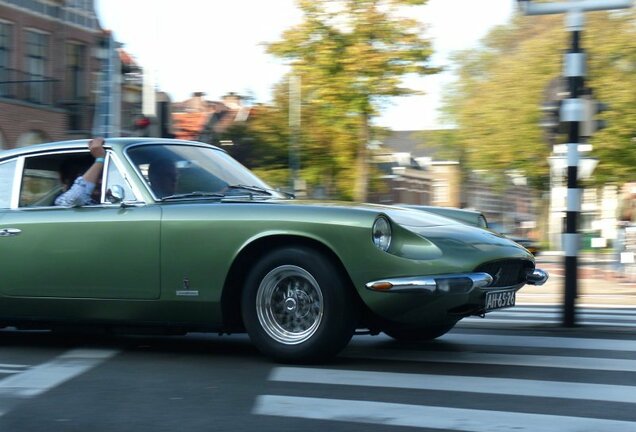 Ferrari 365 GT 2+2