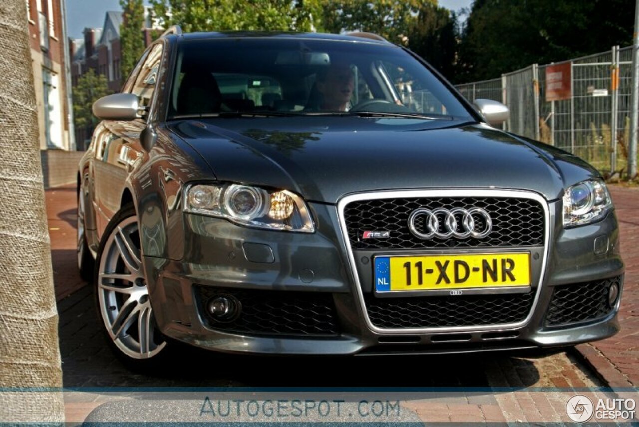 Audi RS4 Avant B7