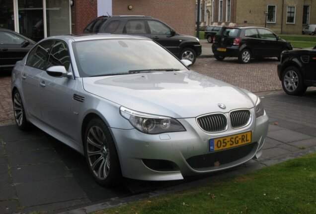 BMW M5 E60 2005