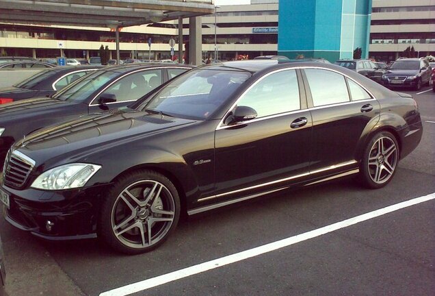 Mercedes-Benz S 63 AMG W221