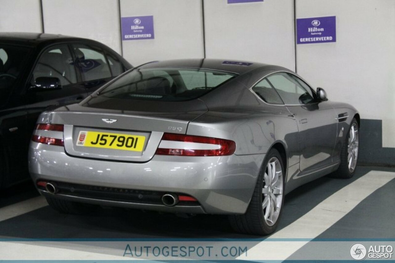 Aston Martin DB9