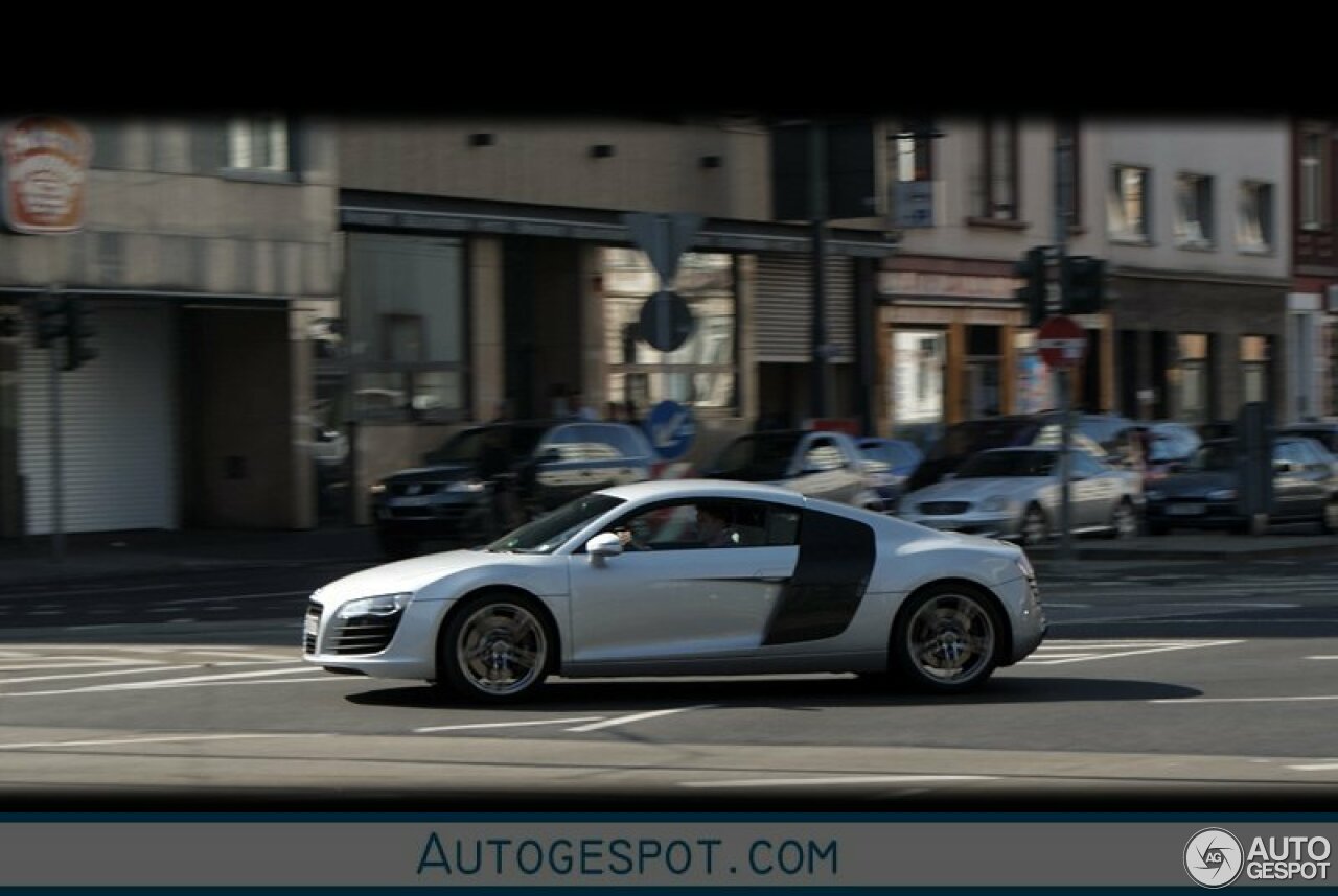 Audi R8