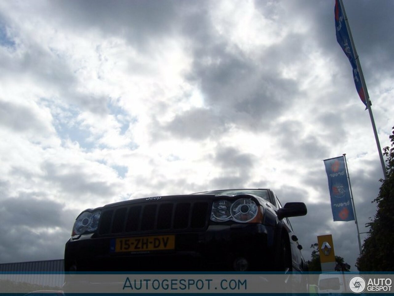 Jeep Grand Cherokee SRT-8 2005