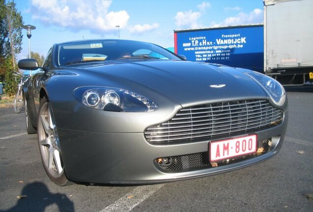 Aston Martin V8 Vantage