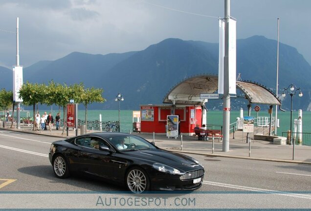 Aston Martin DB9