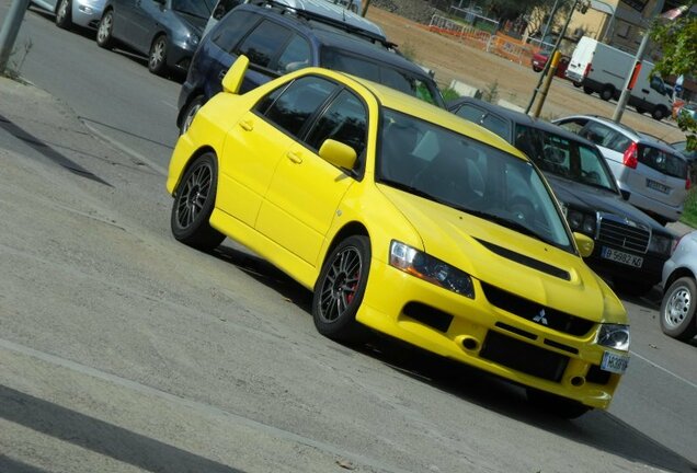 Mitsubishi Lancer Evolution IX FQ