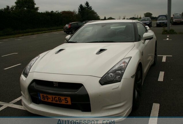 Nissan GT-R